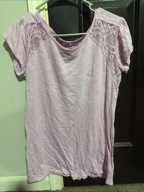 Earth Yoga Lavender Crochet-Shoulder Short Sleeve Tee